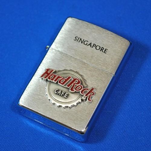 再入荷！！ハードロック カフェ　シンガポール　ピンズ貼り【ZIPPO】