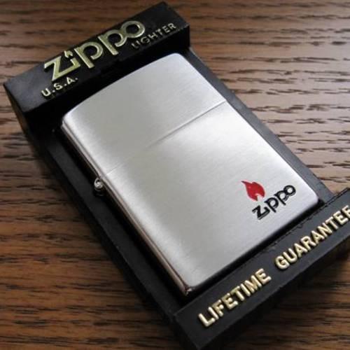 シンプル・ジッポー　ロゴ入り【ZIPPO】