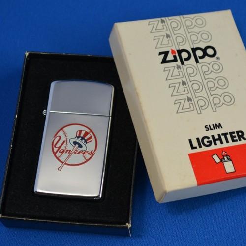 1988年製　タウン＆カントリー　ヤンキース【ZIPPO】